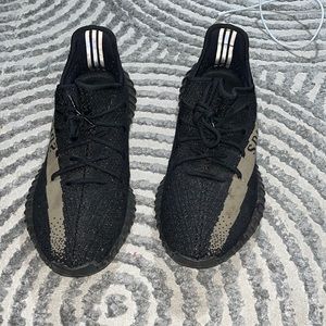 YEEZY 350 CORE GREEN